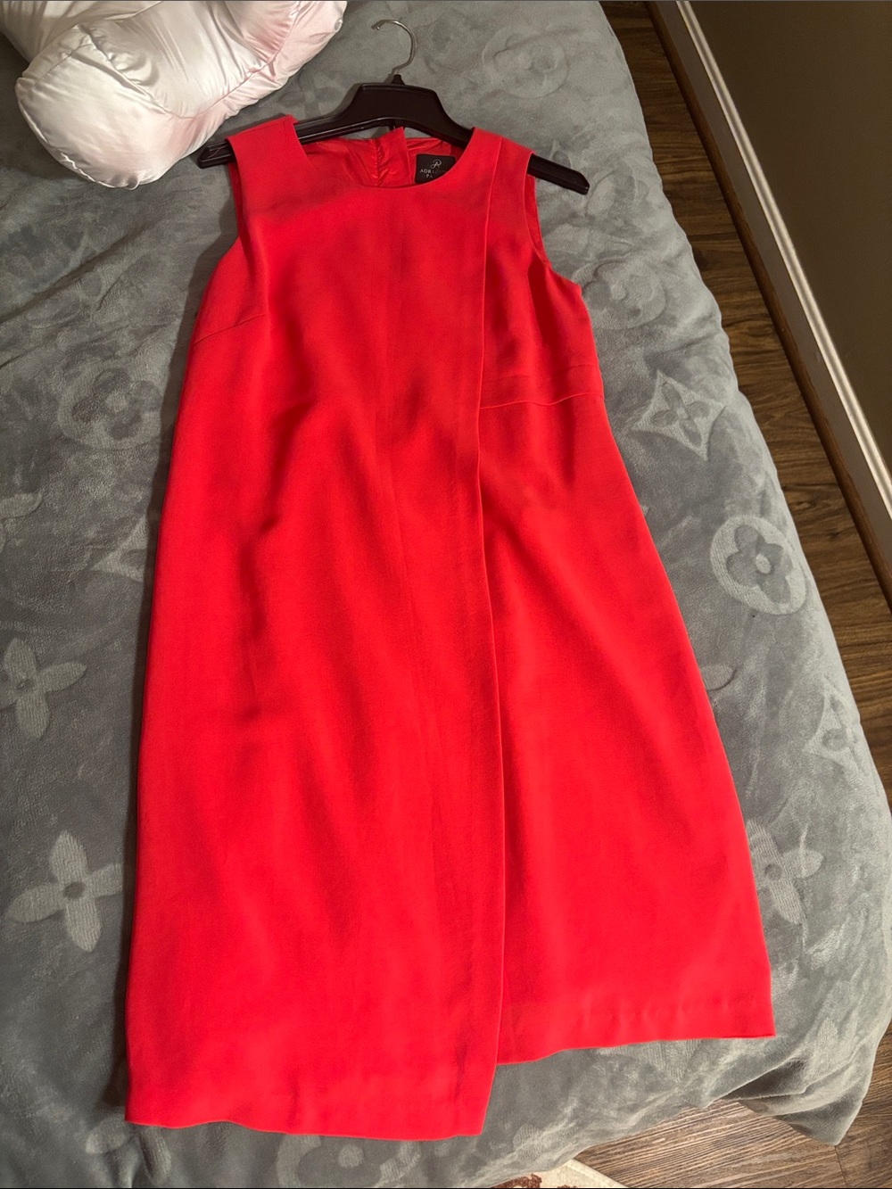 Sleeveless Red Shift Dress - Classic Women's Work-to-Event Style chic and classy